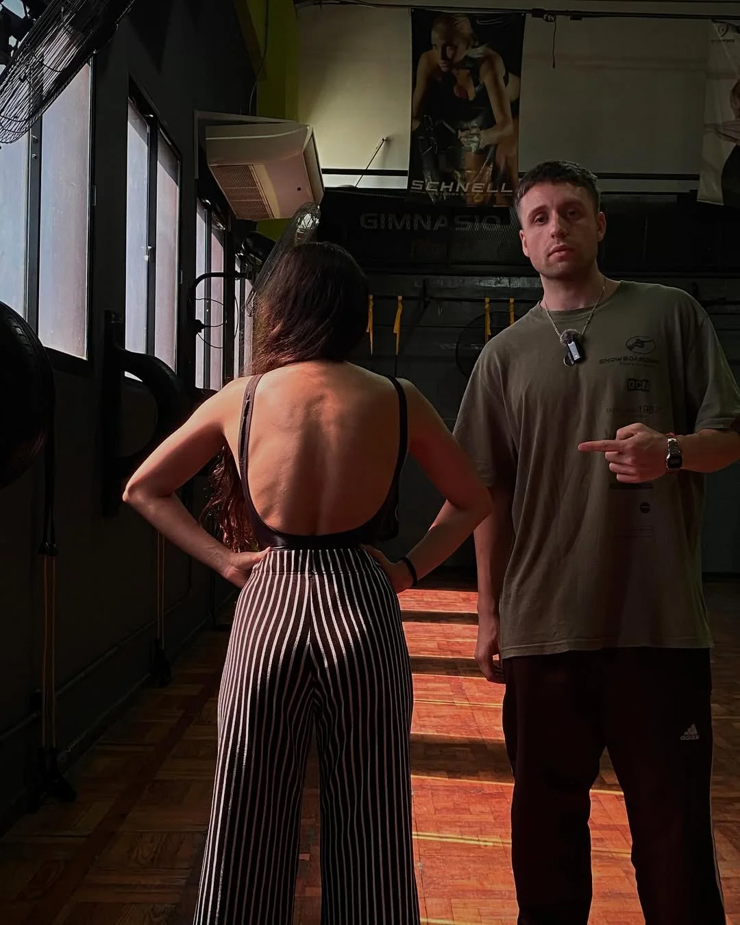 Matias junto a Candela Jackson en un check fisico